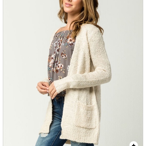 Tilly's Sweaters - tilly's long soft cream cardigan